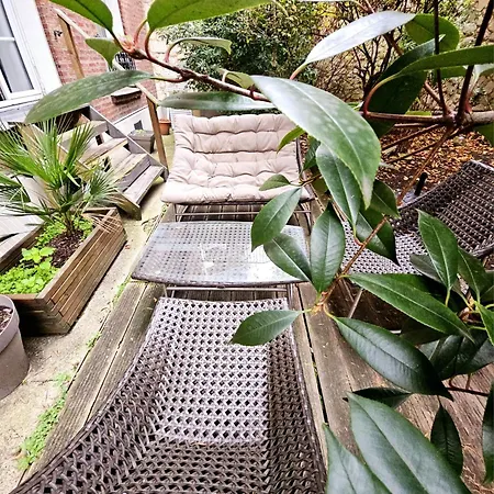 Tour Eiffel Jardin Privatif *