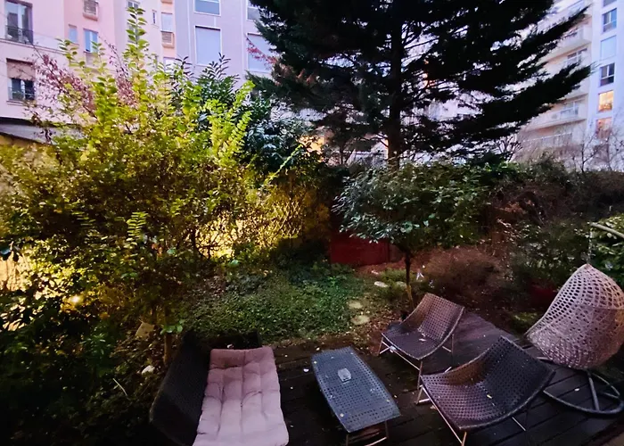 Daire Tour Eiffel Jardin Privatif *